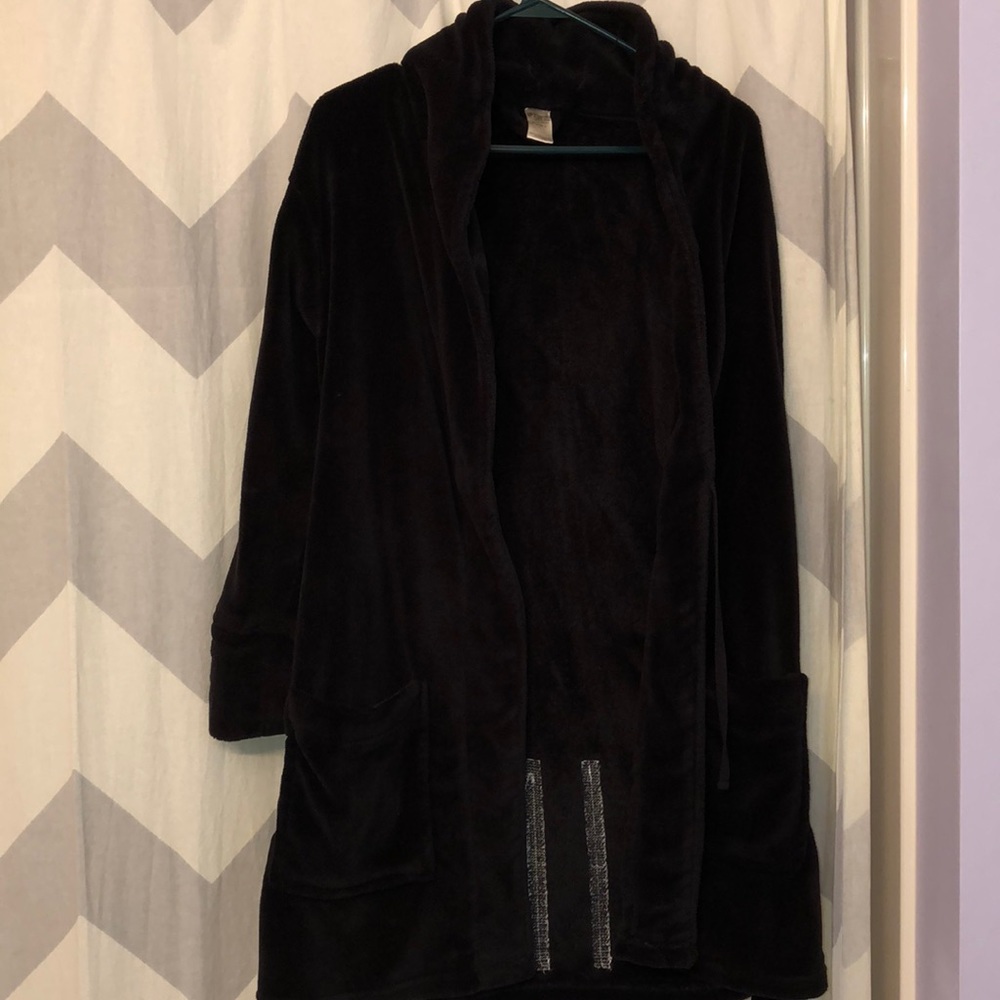 Black “pink” robe